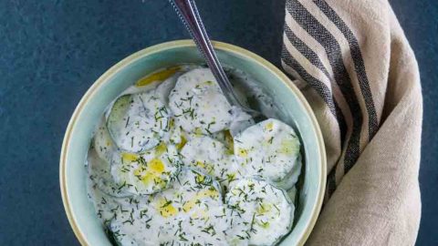 Cacik, la salade de concombre au yaourt